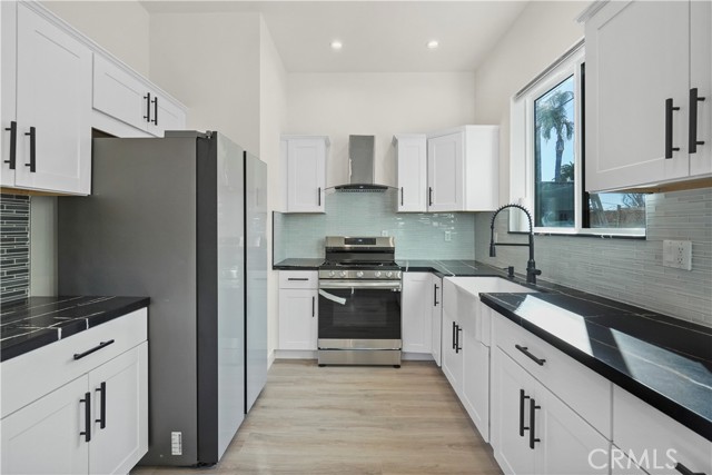 11647 N. Paso Robles Avenue, Granada Hills CA: https://media.crmls.org/medias/227b285f-b694-44cc-b83e-8dd7409520f5.jpg