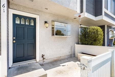 61 Dogwood Lane, Aliso Viejo CA: https://media.crmls.org/medias/227bc2c6-6f07-4237-b420-f84ba874a6c8.jpg
