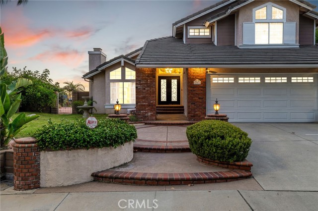 1701 Calle Catalina, San Dimas CA: https://media.crmls.org/medias/227c625b-0486-4f84-ae2b-47c205c972a8.jpg