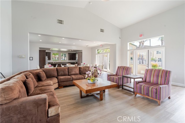 Detail Gallery Image 47 of 55 For 12017 Rock Creek Ct, Hawthorne,  CA 90250 - 4 Beds | 2/1 Baths