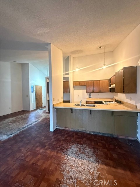 Detail Gallery Image 9 of 21 For 1644 N Tipton St, Visalia,  CA 93292 - 2 Beds | 1 Baths