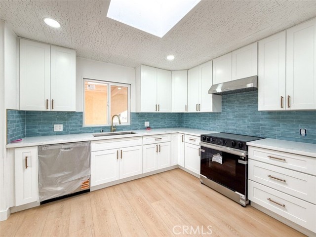 Detail Gallery Image 2 of 13 For 903 Santa Teresa, Hemet,  CA 92545 - 2 Beds | 2 Baths