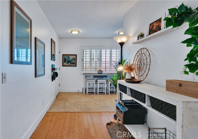 2884 Sawtelle Boulevard, Los Angeles CA: https://media.crmls.org/medias/227f4d29-8d6c-4385-9404-86d146e72a0d.jpg