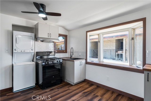 Detail Gallery Image 6 of 26 For 881 W Upland, San Pedro,  CA 90731 - 3 Beds | 1/1 Baths