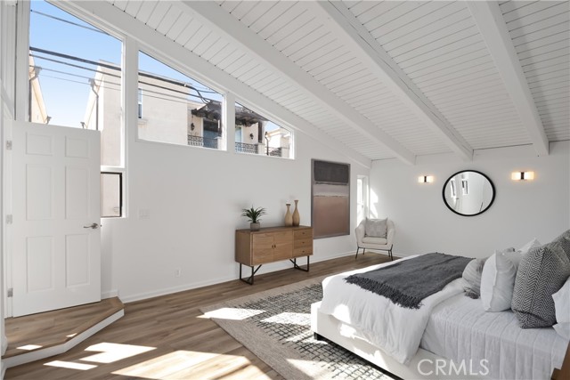 317 8th Street, Manhattan Beach, California 90266, 3 Bedrooms Bedrooms, ,3 BathroomsBathrooms,Residential,Sold,8th,SB22148792