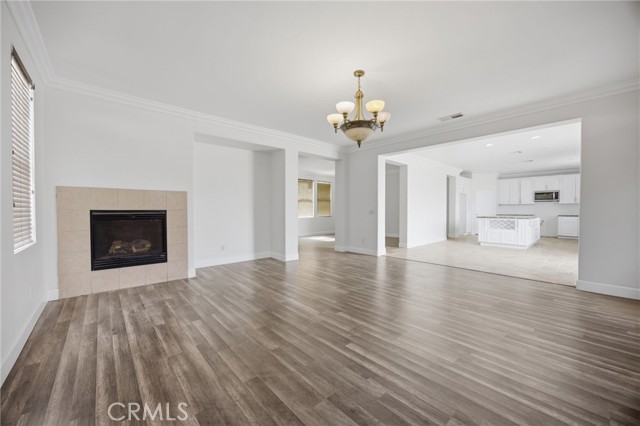 Detail Gallery Image 4 of 31 For 13184 Mammoth, Hesperia,  CA 92344 - 6 Beds | 3/1 Baths