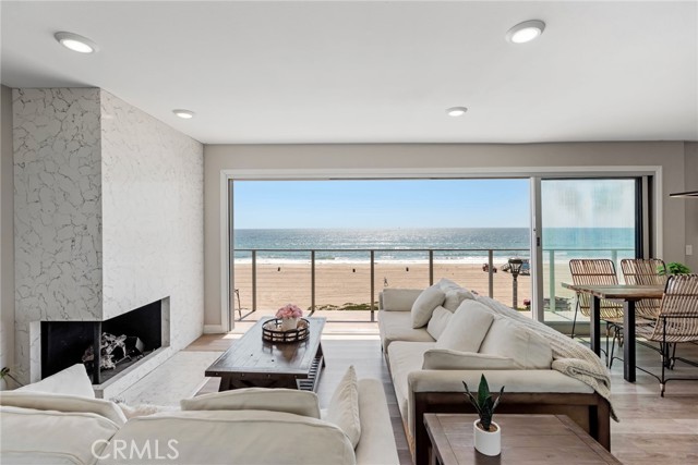 2208 The Strand, Manhattan Beach CA: https://media.crmls.org/medias/22802d38-1379-48db-81bd-1715feb81a58.jpg