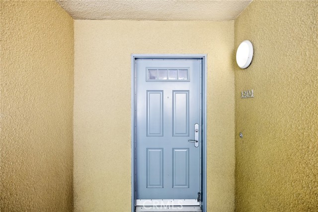 1400 E Ocean Boulevard, Long Beach CA: https://media.crmls.org/medias/2281732a-4889-4daa-b35c-37a0c77869f6.jpg