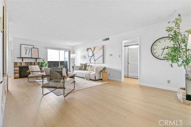 Detail Gallery Image 4 of 52 For 320 E Stocker St #208,  Glendale,  CA 91207 - 1 Beds | 1 Baths