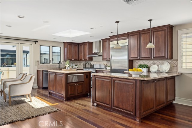 429 21st Place, Manhattan Beach, California 90266, 3 Bedrooms Bedrooms, ,3 BathroomsBathrooms,Residential,Sold,21st,SB22099322