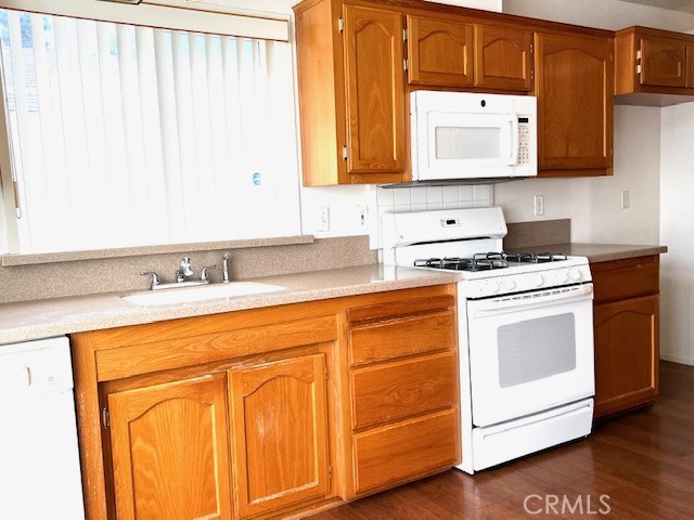 Detail Gallery Image 10 of 28 For 3850 Atlantic Ave #288,  Highland,  CA 92346 - 2 Beds | 2 Baths