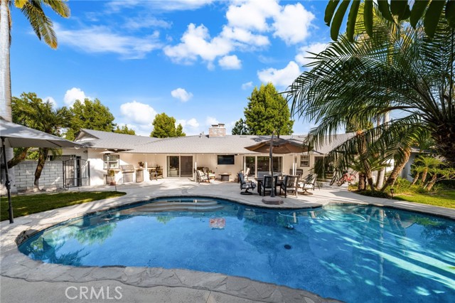 5371 Grandview Avenue, Yorba Linda CA: https://media.crmls.org/medias/22844e9e-5512-4aaa-beef-48133d3366ae.jpg