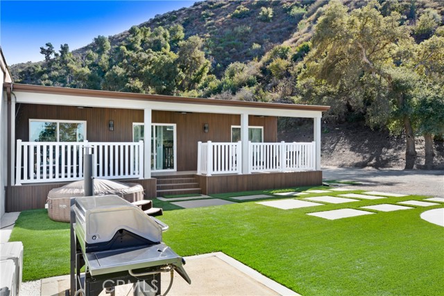 Detail Gallery Image 2 of 27 For 26443 Towhee Ln #1 Ln, Corona,  CA 92883 - 2 Beds | 1 Baths