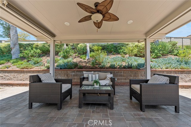 6335 E Smokey Avenue, Orange CA: https://media.crmls.org/medias/2284de81-8580-4392-a276-d27030e456fc.jpg