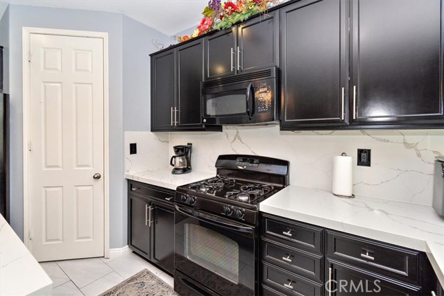 Detail Gallery Image 13 of 29 For 3835 Taconite Rd, San Bernardino,  CA 92407 - 3 Beds | 2/1 Baths