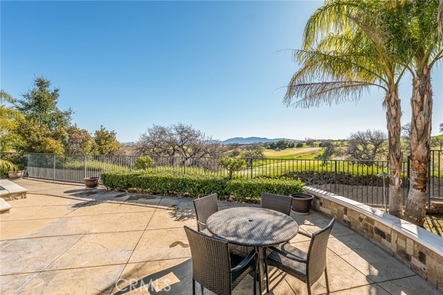 Detail Gallery Image 24 of 66 For 25340 Twin Oaks Pl, Valencia,  CA 91381 - 5 Beds | 5/2 Baths