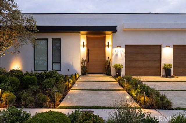 Detail Gallery Image 5 of 44 For 1615 Anita Ln, Newport Beach,  CA 92660 - 4 Beds | 4/1 Baths