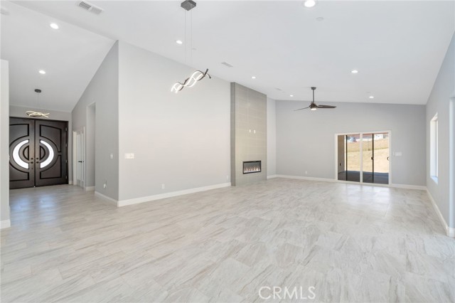 Detail Gallery Image 15 of 50 For 18756 Centennial St, Hesperia,  CA 92345 - 4 Beds | 3 Baths