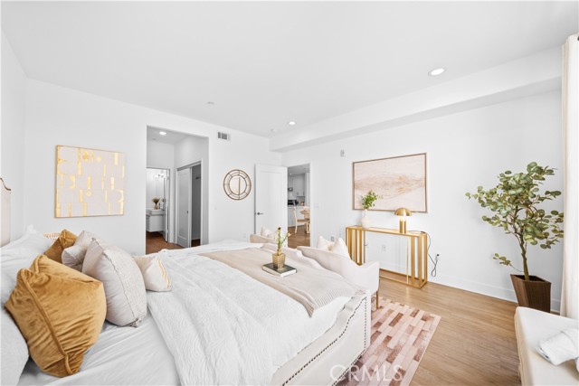 MLS #WS25259813 image #26