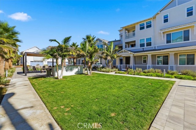 Detail Gallery Image 6 of 9 For 2364 Haley Point Dr #101,  Ventura,  CA 93003 - 3 Beds | 2/1 Baths