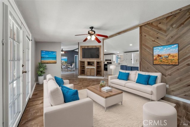5990 Roland Drive, Lucerne CA: https://media.crmls.org/medias/228990f6-0f77-46cb-80d1-caa69aa43009.jpg