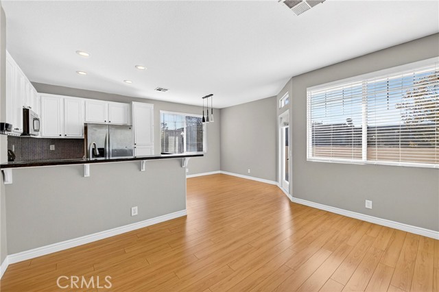 Detail Gallery Image 6 of 39 For 17809 Ash Ct, Carson,  CA 90746 - 2 Beds | 2 Baths