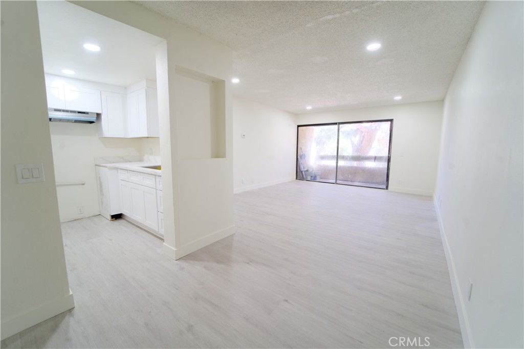 228a40b6 Ebc4 4850 B8df 4772f57f44a6