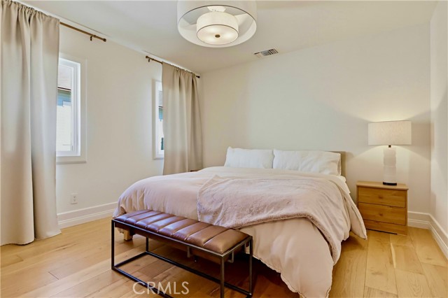 2932 Edgehill photo 24