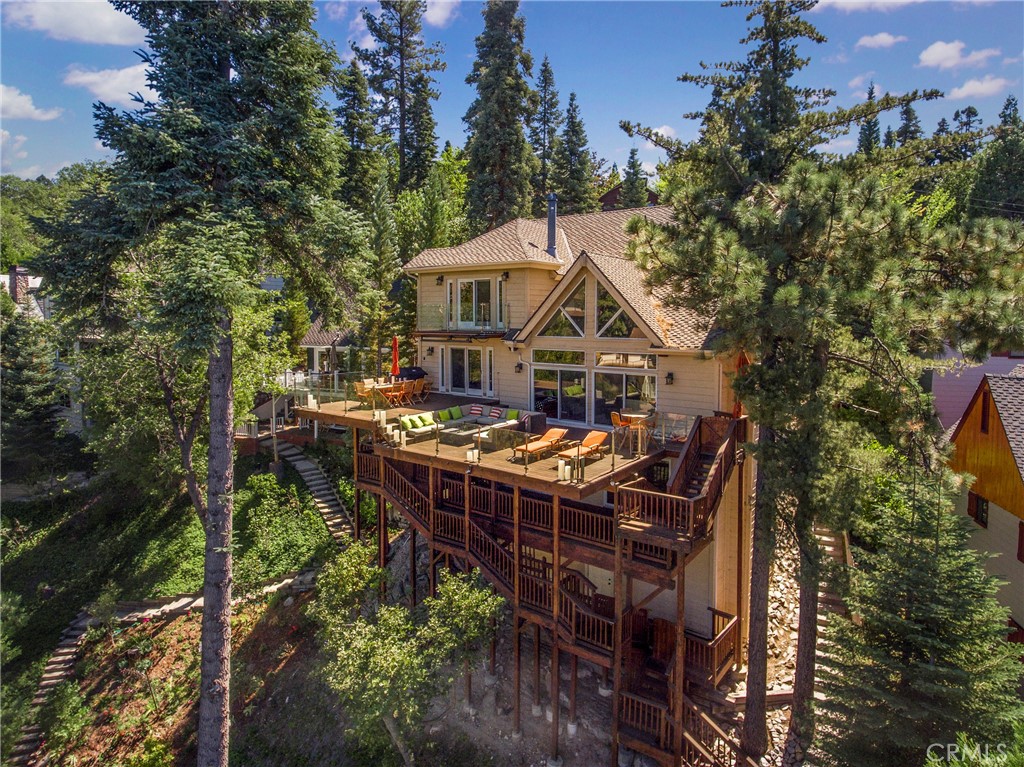 348 John Muir Road, Lake Arrowhead, CA 92352