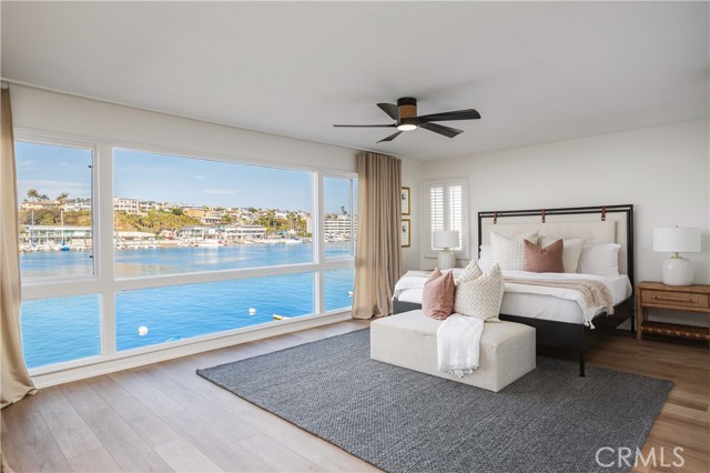 310 Via Lido Nord, Newport Beach CA: https://media.crmls.org/medias/228ae5b4-6e66-4b81-8e71-e7ffbbbf0580.jpg