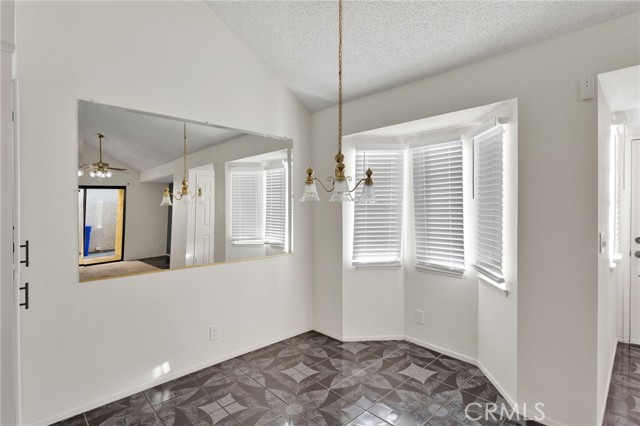 Detail Gallery Image 11 of 50 For 11659 Pepper Ln, Apple Valley,  CA 92308 - 2 Beds | 2 Baths