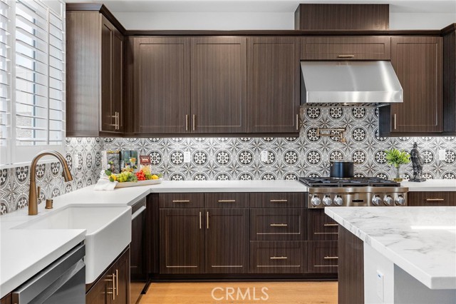 Detail Gallery Image 7 of 16 For 6057 Saddlehorn Ln, Jurupa Valley,  CA 92509 - 4 Beds | 3/1 Baths