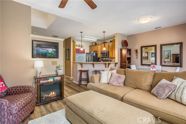 93 Kansas Street, Redlands CA: https://media.crmls.org/medias/228bedca-d50b-4b82-987c-6df3442ce9fc.jpg
