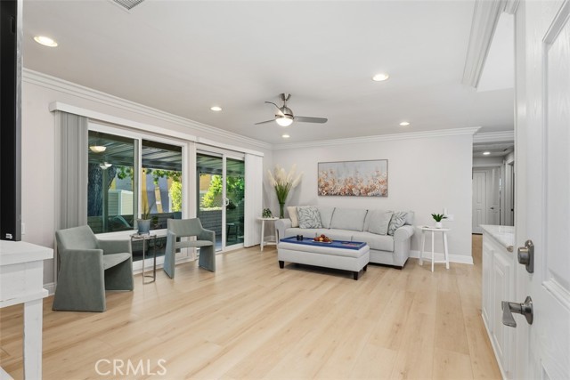 Front Image Thumbnail for CRLG26170344