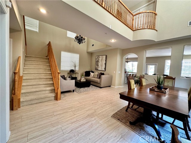 Detail Gallery Image 2 of 28 For 1568 N La Quinta, Upland,  CA 91786 - 3 Beds | 3 Baths