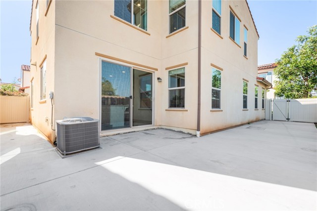 8254 Lily Drive, Rosemead CA: https://media.crmls.org/medias/228cf0ee-9aa2-4711-b4c9-5862e47a4e68.jpg