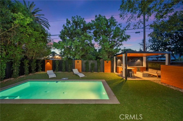 14328 Emelita Street, Sherman Oaks CA: https://media.crmls.org/medias/228d17a0-3ce6-4f6d-bb12-8e8567ed585b.jpg