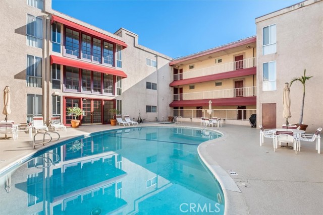 Detail Gallery Image 17 of 19 For 4487 Colbath #101,  Sherman Oaks,  CA 91423 - 1 Beds | 1 Baths