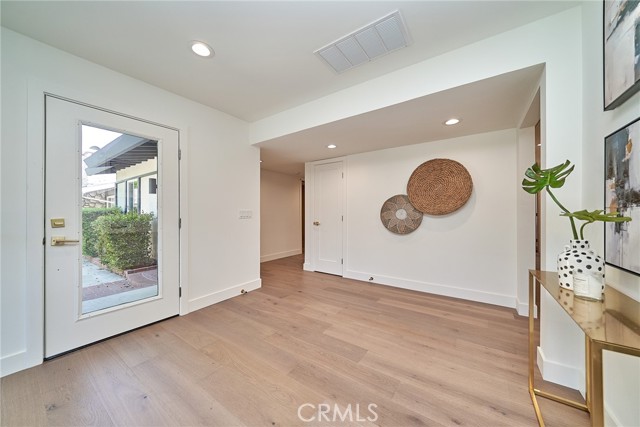 Detail Gallery Image 18 of 74 For 9604 Swinton, North Hills,  CA 91343 - 4 Beds | 3 Baths