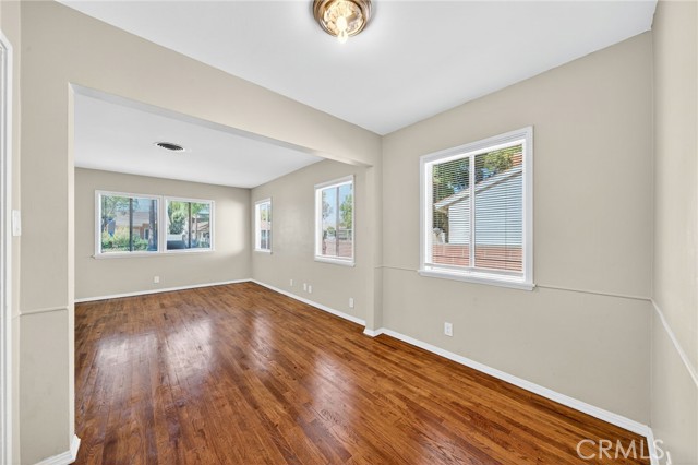 Detail Gallery Image 10 of 38 For 7046 Murietta, Van Nuys,  CA 91405 - 4 Beds | 2 Baths