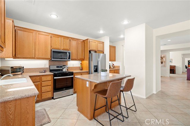 Detail Gallery Image 6 of 46 For 212 Hoch Way, Hemet,  CA 92545 - 2 Beds | 2 Baths