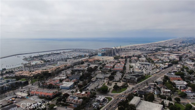 807 El Redondo Avenue, Redondo Beach CA: https://media.crmls.org/medias/22904734-08c2-452c-9f17-8a13c6ff6da9.jpg