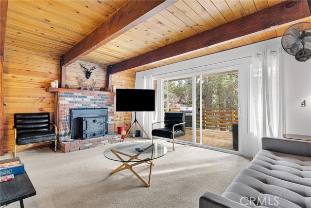 Detail Gallery Image 8 of 45 For 43095 Monterey St, Big Bear Lake,  CA 92315 - 3 Beds | 3/1 Baths