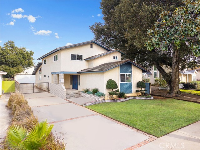 Detail Gallery Image 3 of 52 For 204 N Vega St, Alhambra,  CA 91801 - 4 Beds | 3/1 Baths