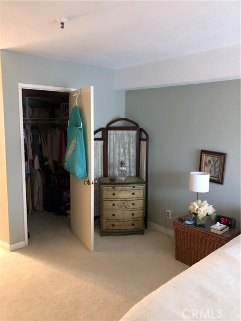 565 Esplanade, Redondo Beach, California 90277, 1 Bedroom Bedrooms, ,1 BathroomBathrooms,Residential,Sold,Esplanade,SB23072999