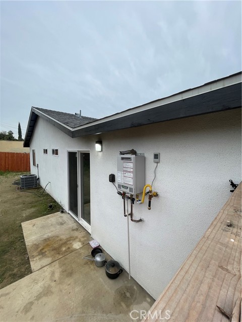 Detail Gallery Image 8 of 41 For 1320 Jacqueline, Pomona,  CA 91768 - 5 Beds | 4 Baths