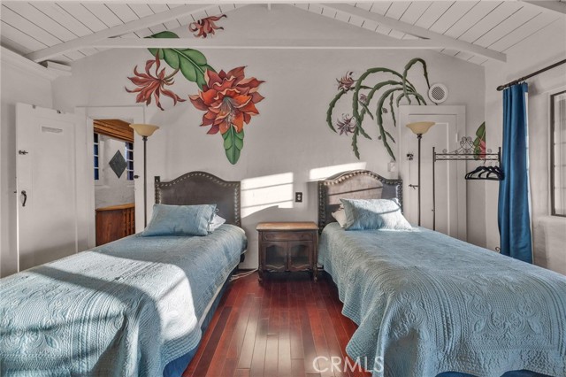 28015 Old Mine Road, Ranchita CA: https://media.crmls.org/medias/22927877-31d7-45bd-b4ea-2c65a62ec5ce.jpg