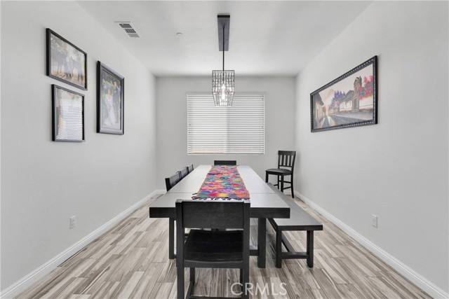 Detail Gallery Image 21 of 49 For 13458 Snowdrop Ct, Victorville,  CA 92394 - 5 Beds | 3 Baths