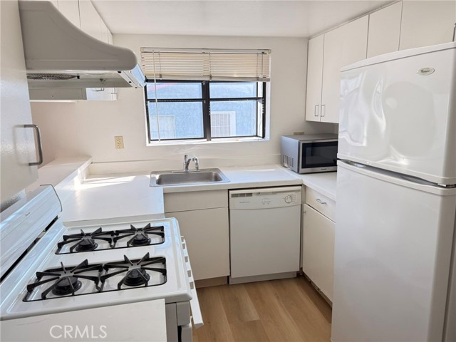 Detail Gallery Image 10 of 12 For 816 N Garfield #B,  Alhambra,  CA 91801 - 3 Beds | 2 Baths