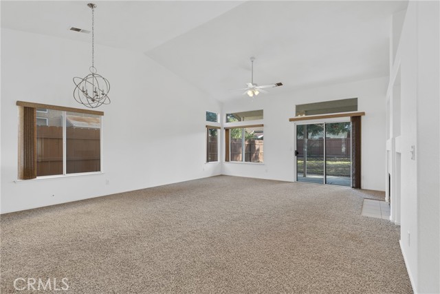 Detail Gallery Image 5 of 28 For 8590 N Sierra Vista, Fresno,  CA 93720 - 3 Beds | 2/1 Baths